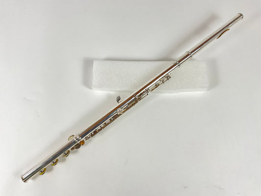 Used Yamaha YFL-881 C Flute (SN: 2748)