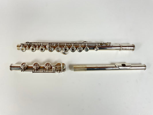 Used Yamaha YFL-581 Flute (SN:054176)