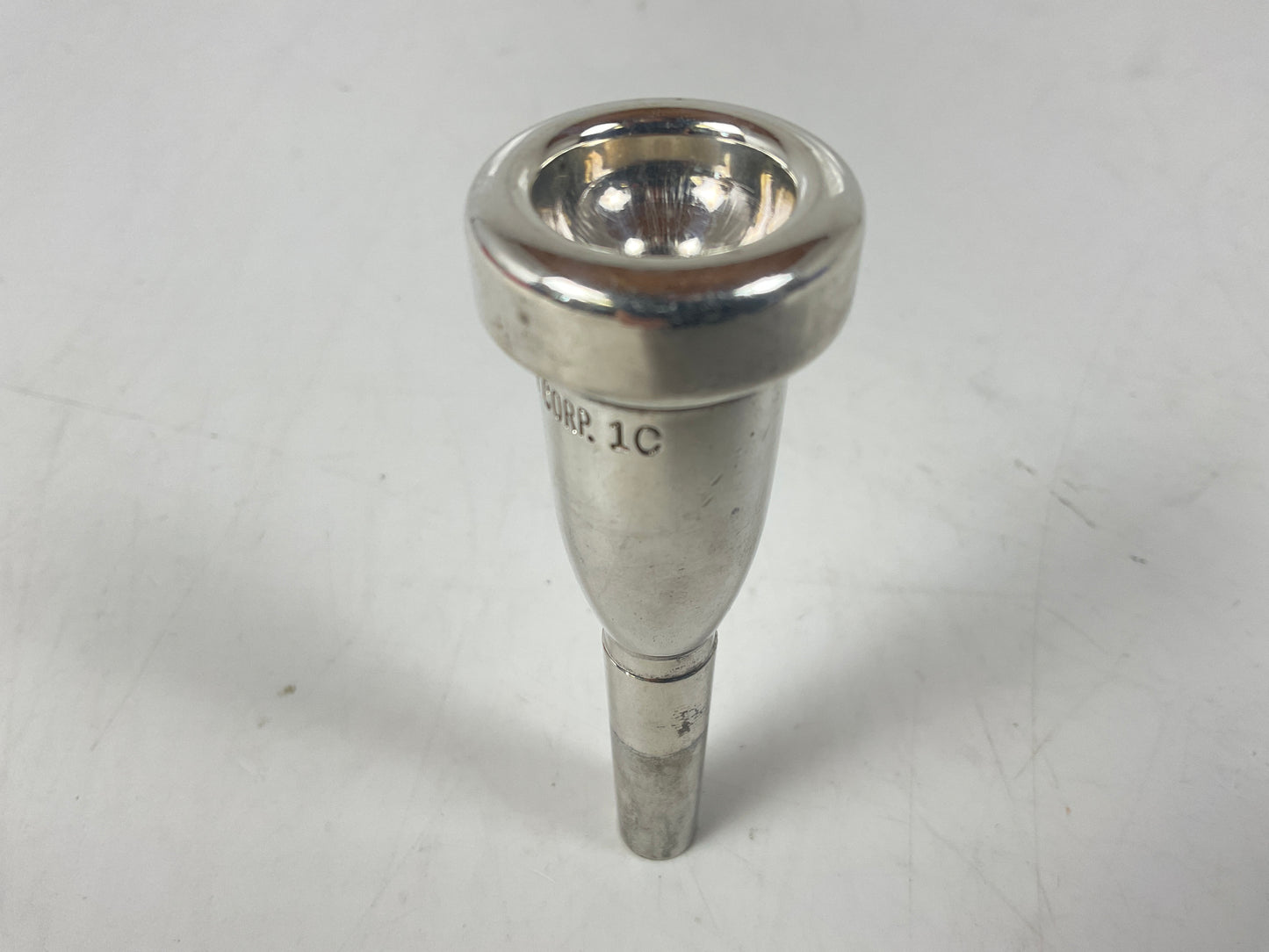 Used Bach Corp. Megatone 1C Trumpet [02082]