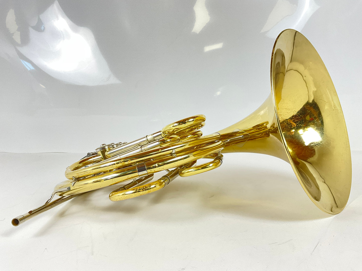 Used Yamaha 567 F/Bb Double French Horn (SN: 008104)
