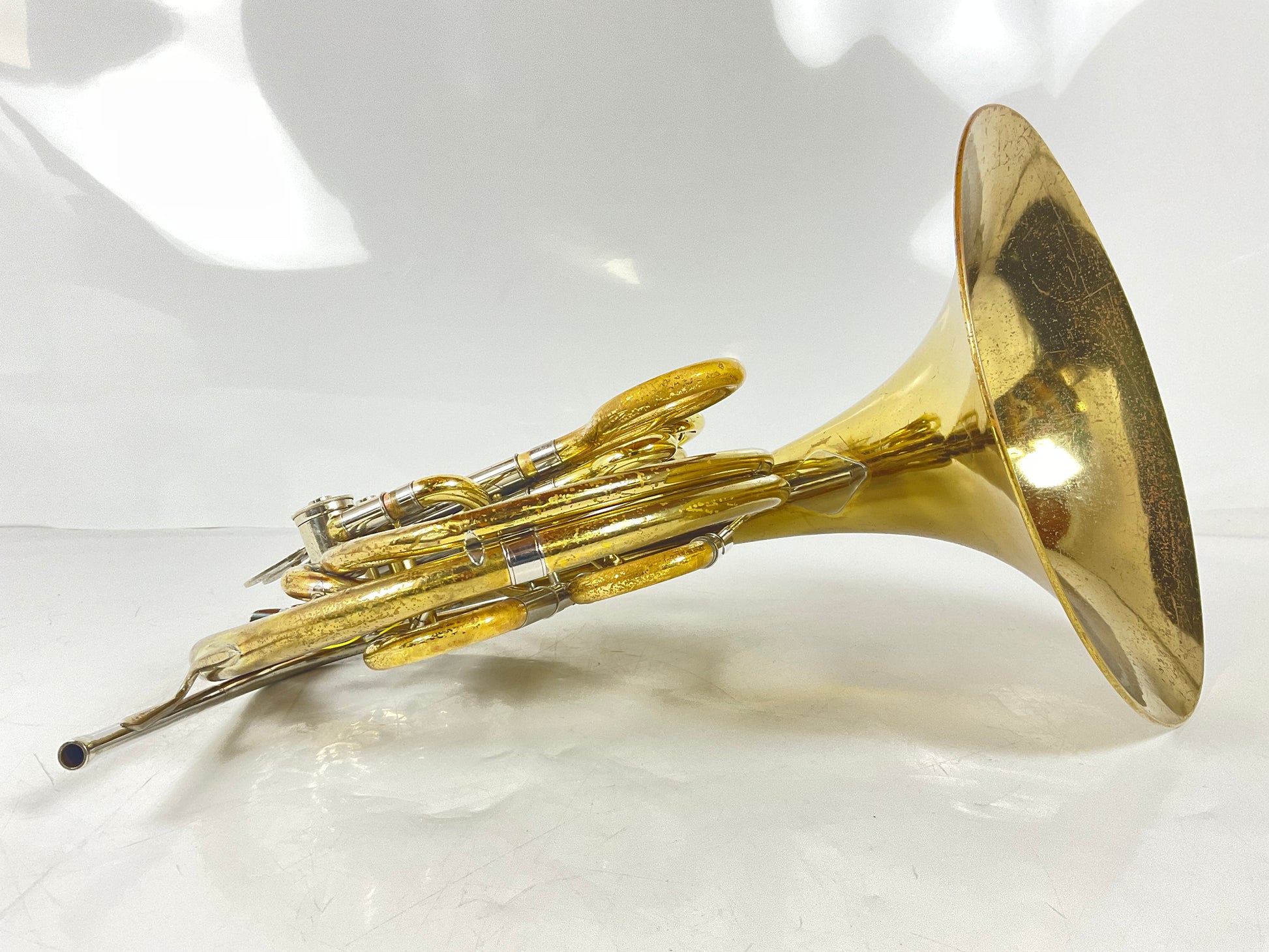 Used Yamaha YHR-664 F/Bb Double French Horn (SN: 002946)