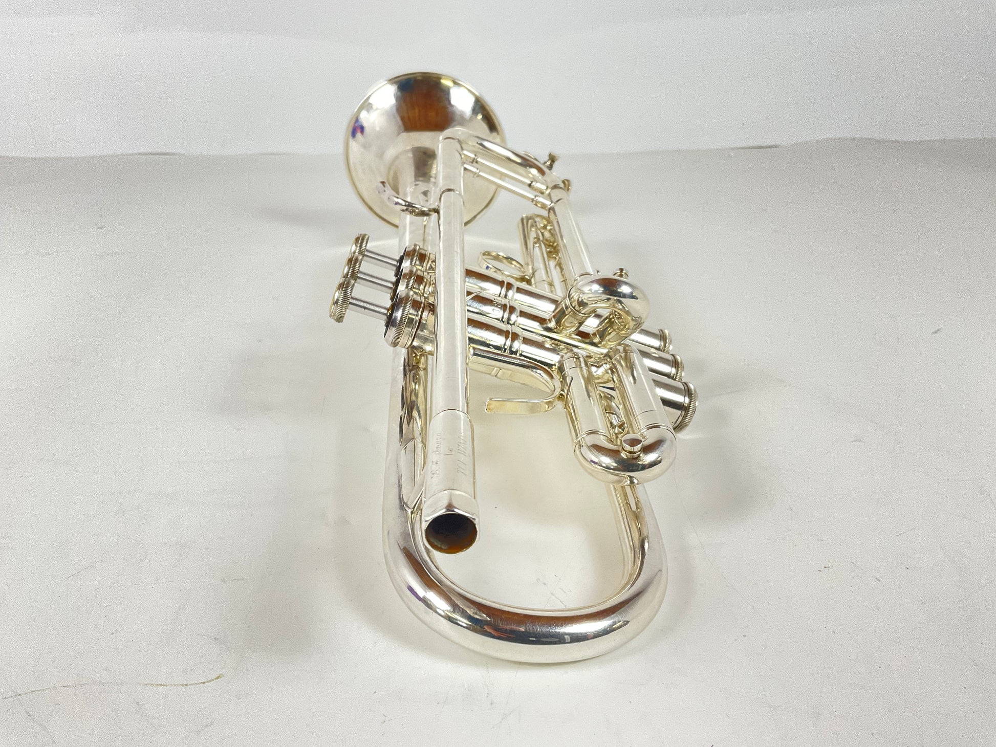 Used Bach 37 Bb Trumpet (SN: 381081)