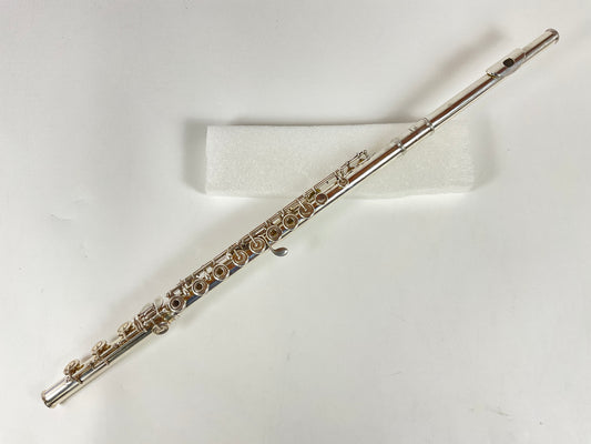 Used Yamaha YFL-881 C Flute (SN: 2748)