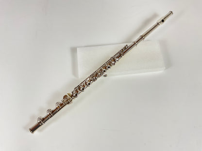 Used Yamaha YFL-581 Flute (SN:054176)