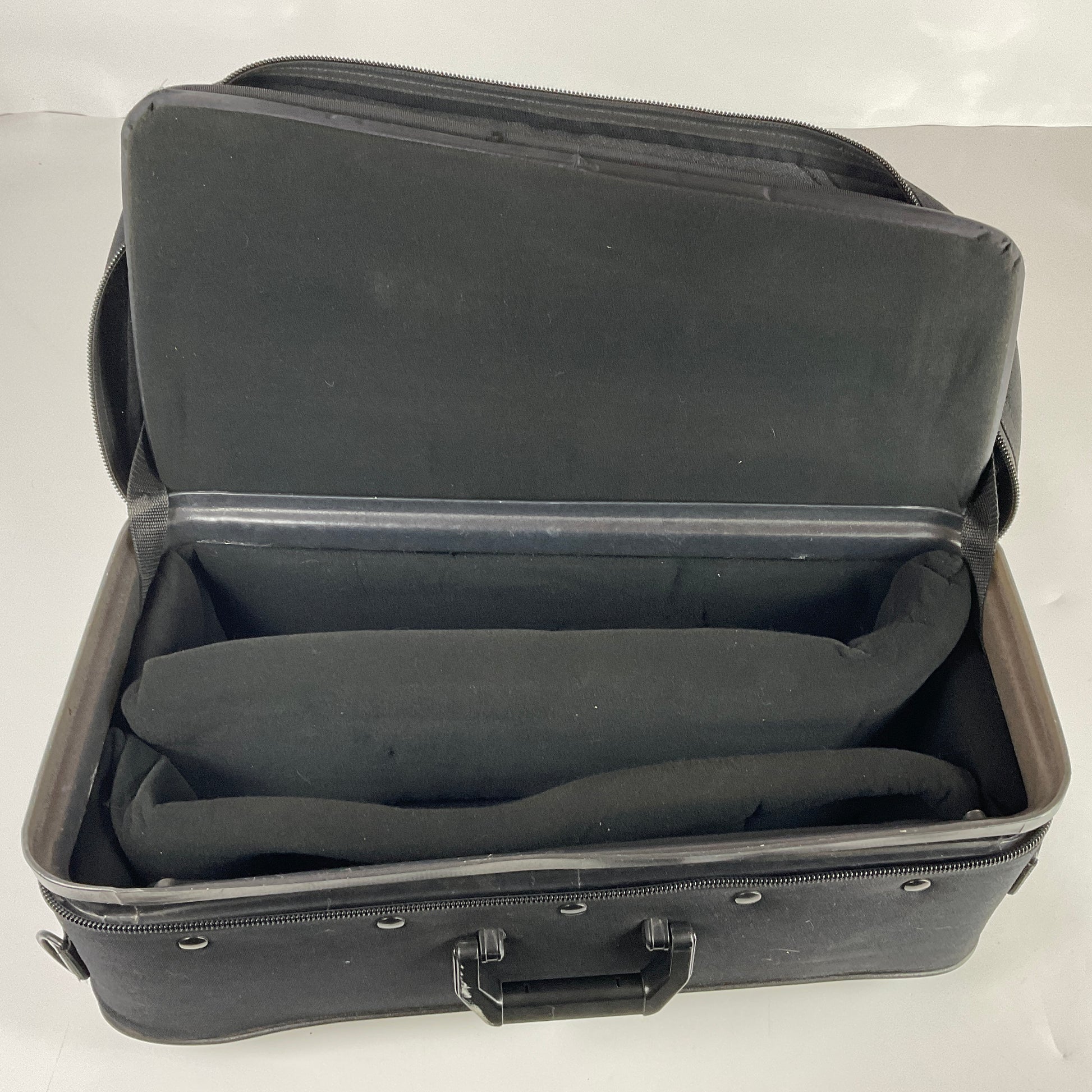 Used Wolfpak Double Trumpet Case [36658]