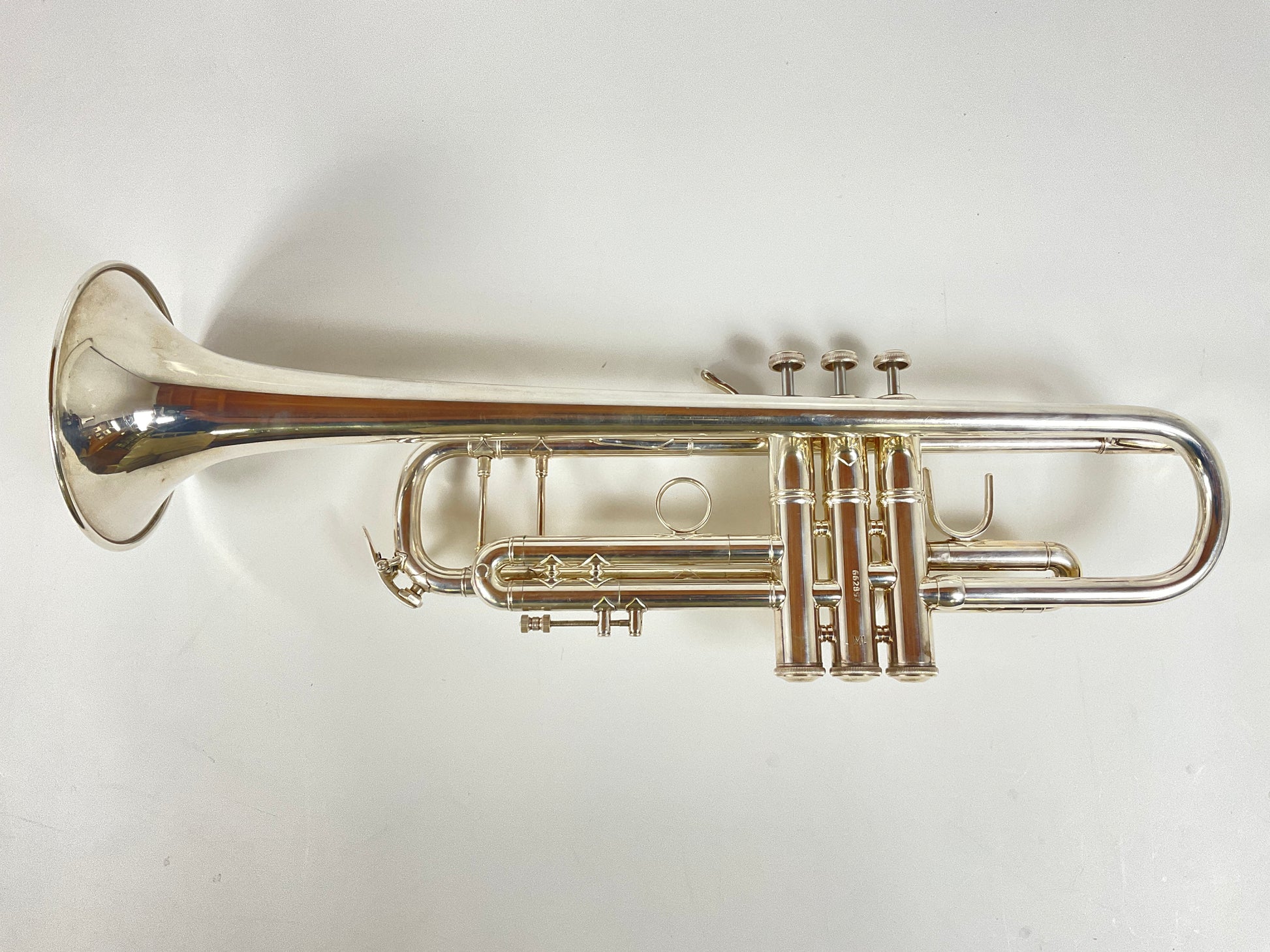 Used Bach 37 Bb Trumpet (SN: 662857)