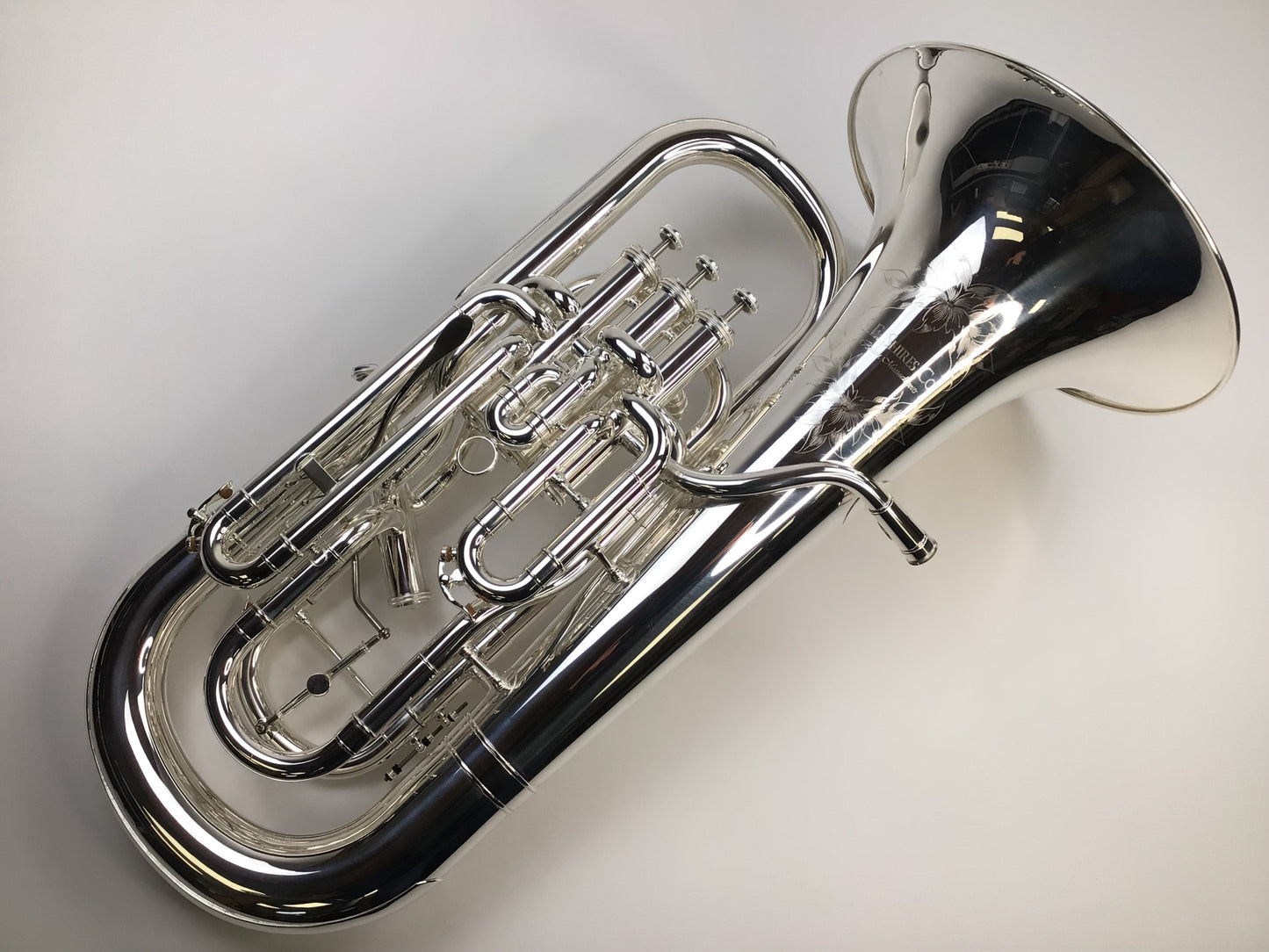 S.E. Shires Solo Series EUSOLO Euphonium with Trigger Silver Plate